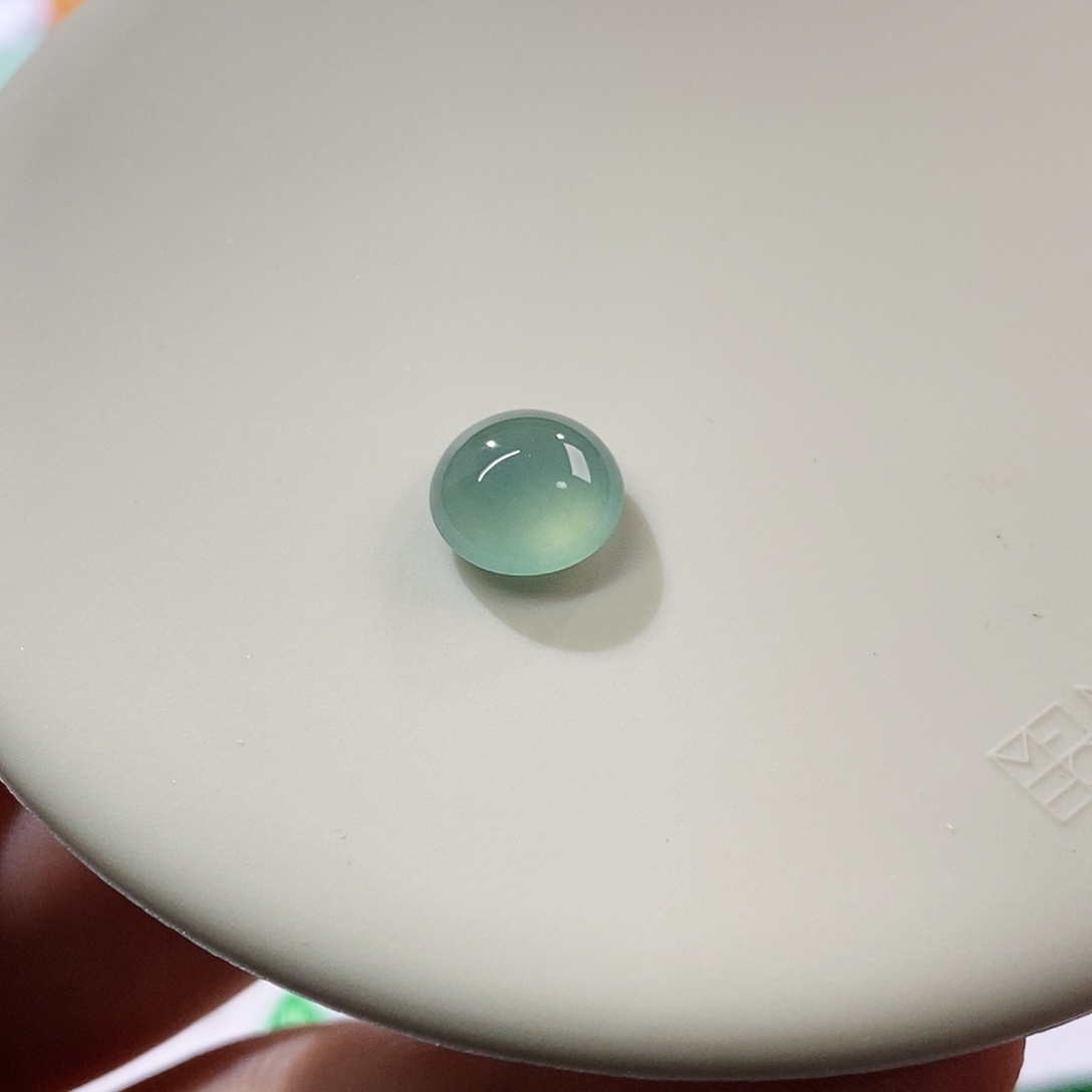 翡翠裸石超香高冰蛋面