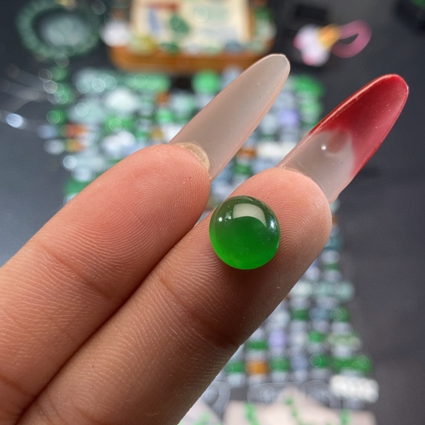 【闪购商品】翡翠挂件未镶嵌蛋