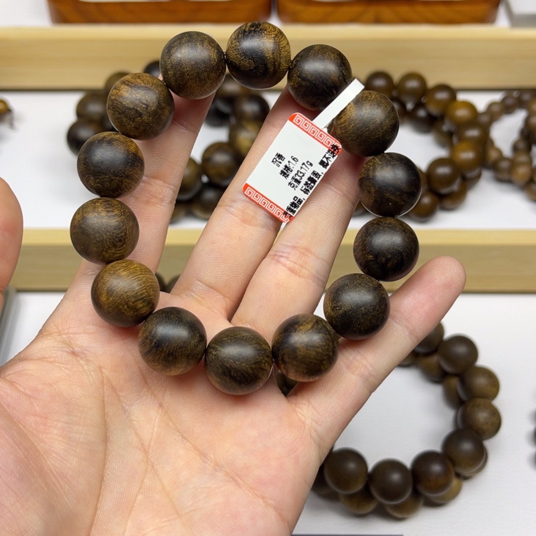 冷***声沉香手串越南芽庄白棋楠1.6