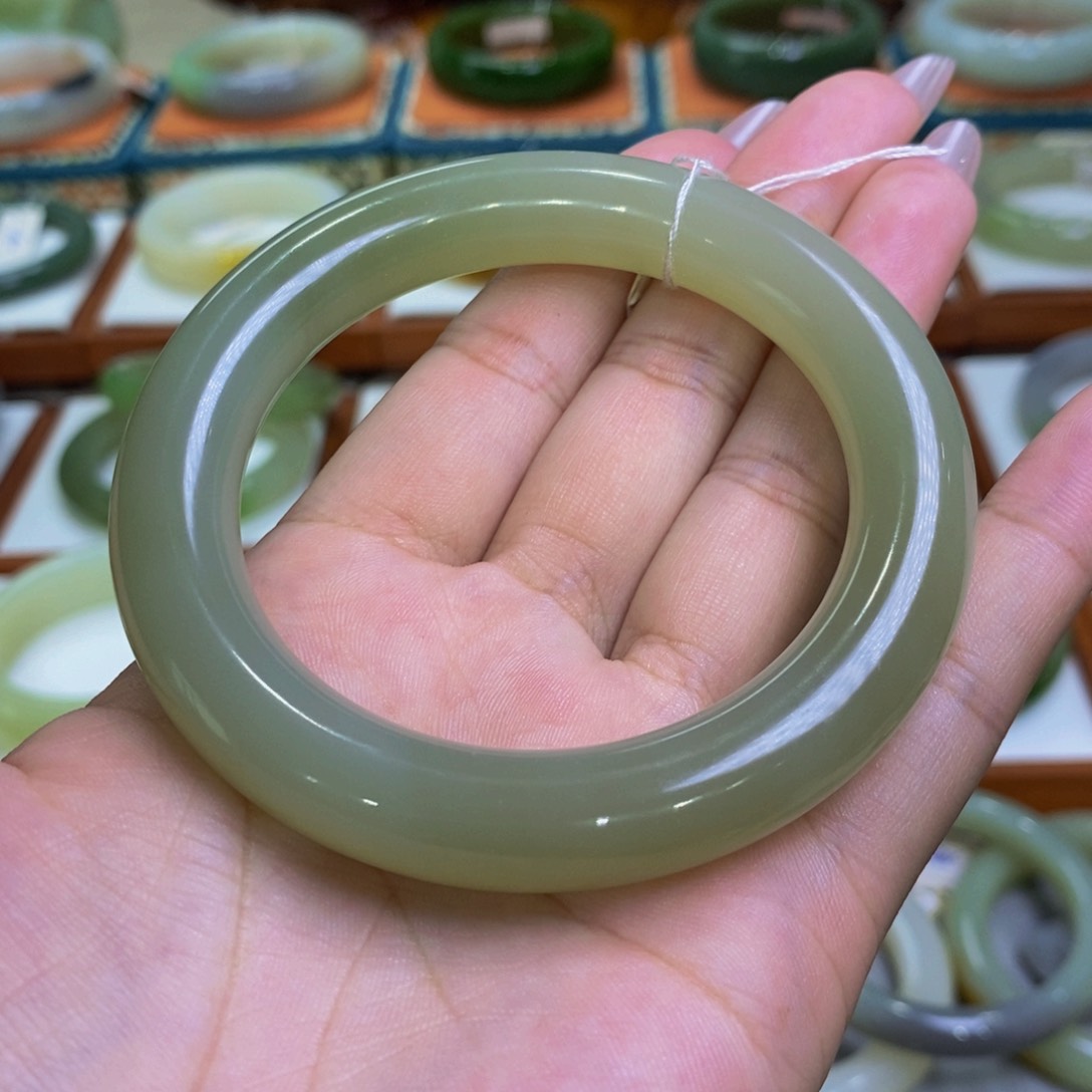 和田玉手镯未镶嵌和田晴水冰猫眼56.2