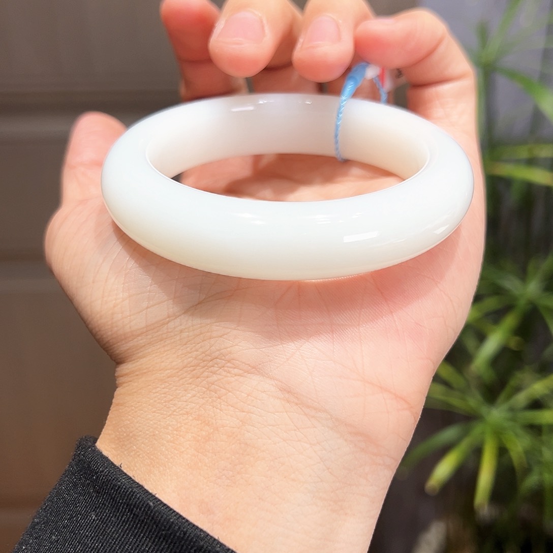 和田玉手镯59.60未镶嵌