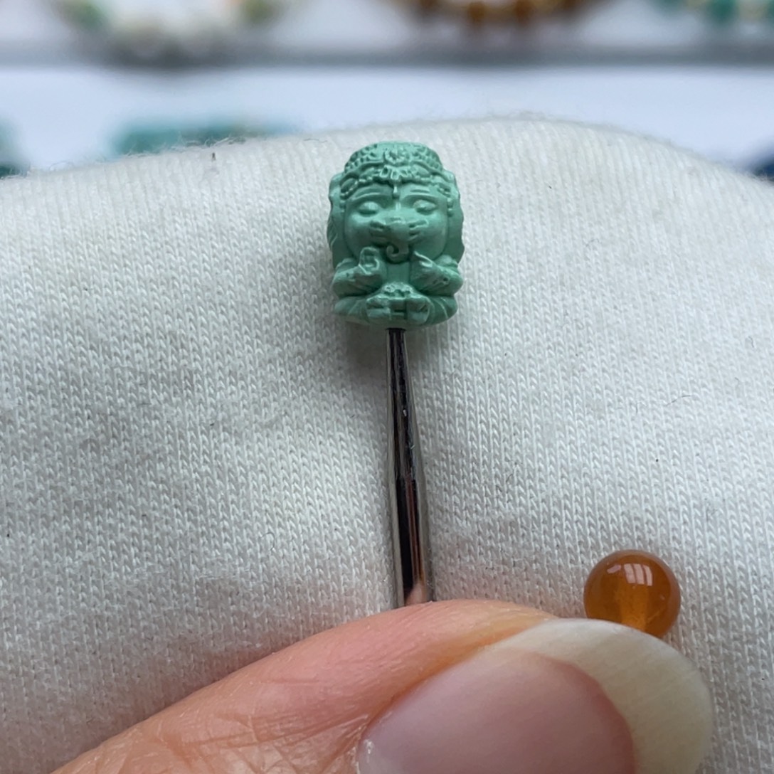 南红玛瑙未镶嵌珠宝奇石