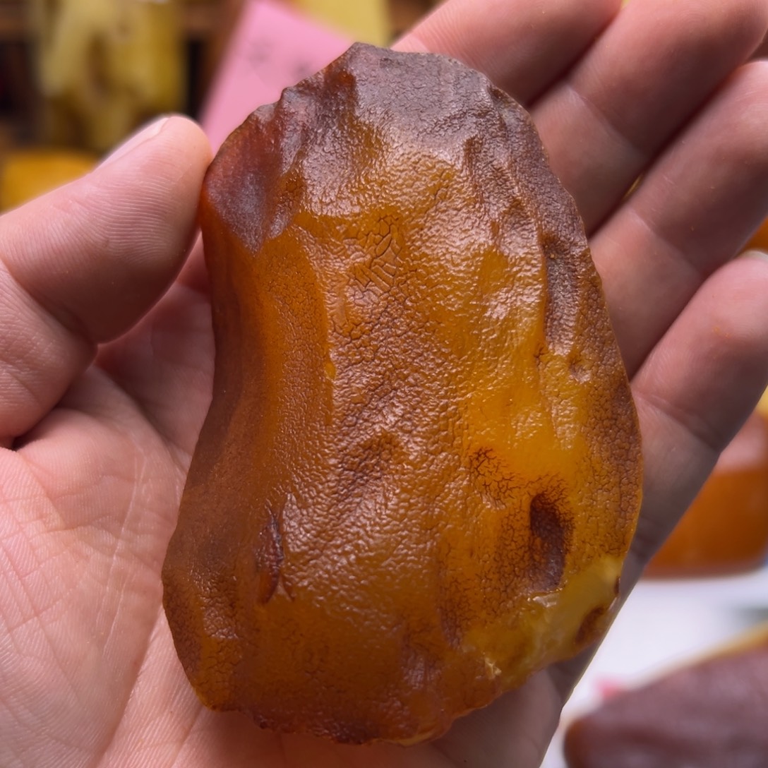 虎***王定制琥珀未镶嵌琥珀蜜蜡