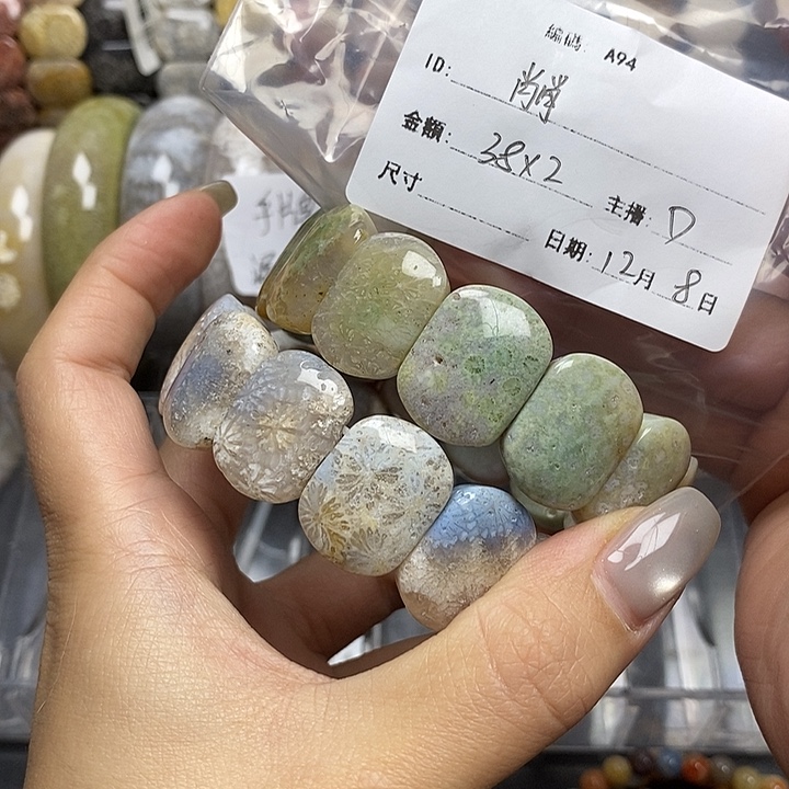 肖***削硅化玉未镶嵌好看