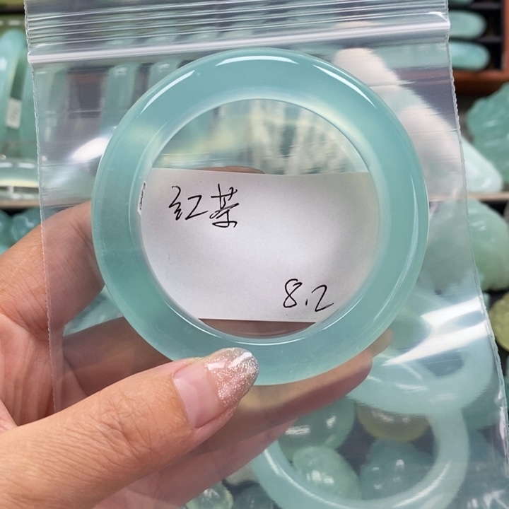 蛇纹石玉未镶嵌手镯红****卷