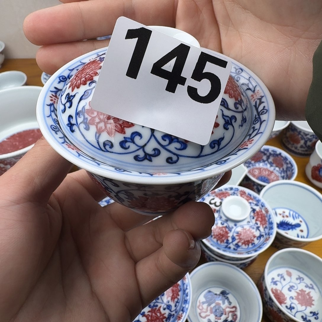 吴***浪青花釉里红元宝盖碗