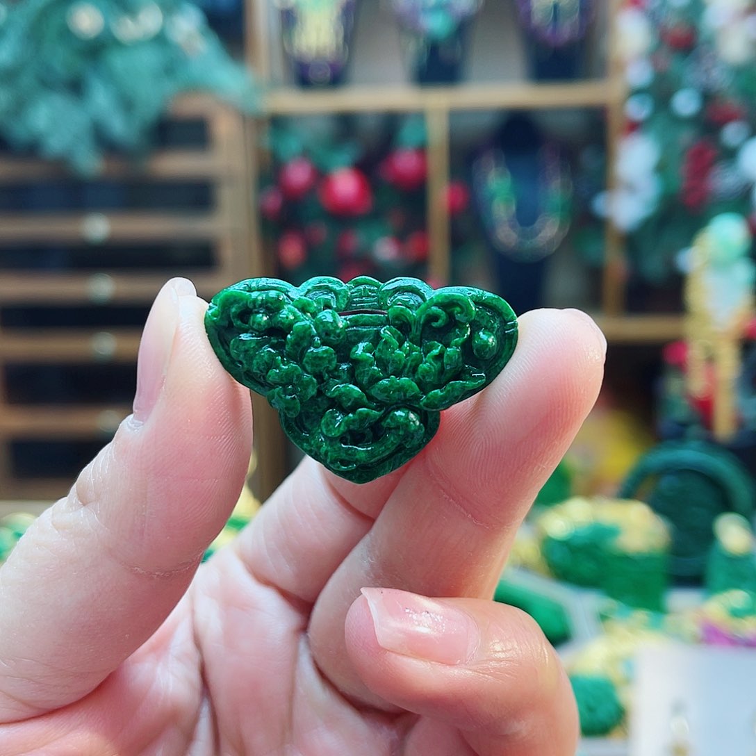 颈饰未镶嵌翡翠48小时鉴赏期