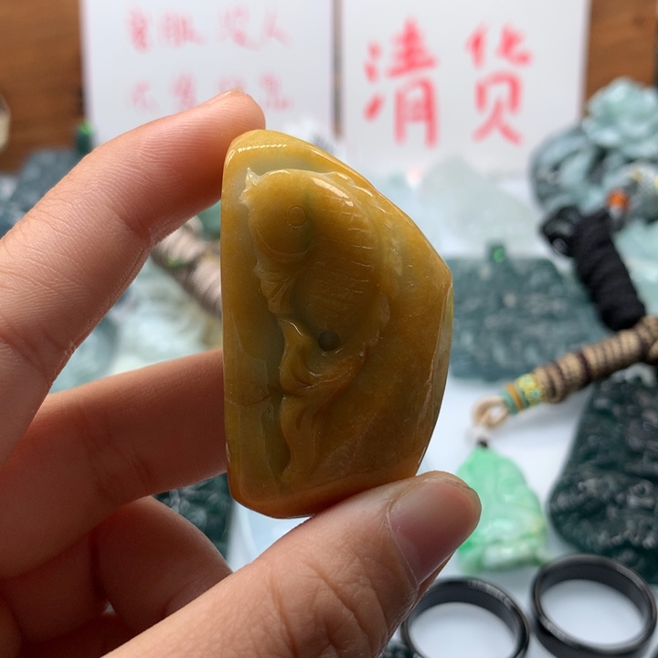 翡翠颈饰未镶嵌保真天然A货翡翠