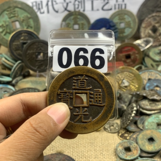 铜拼****悔现代文创工艺品
