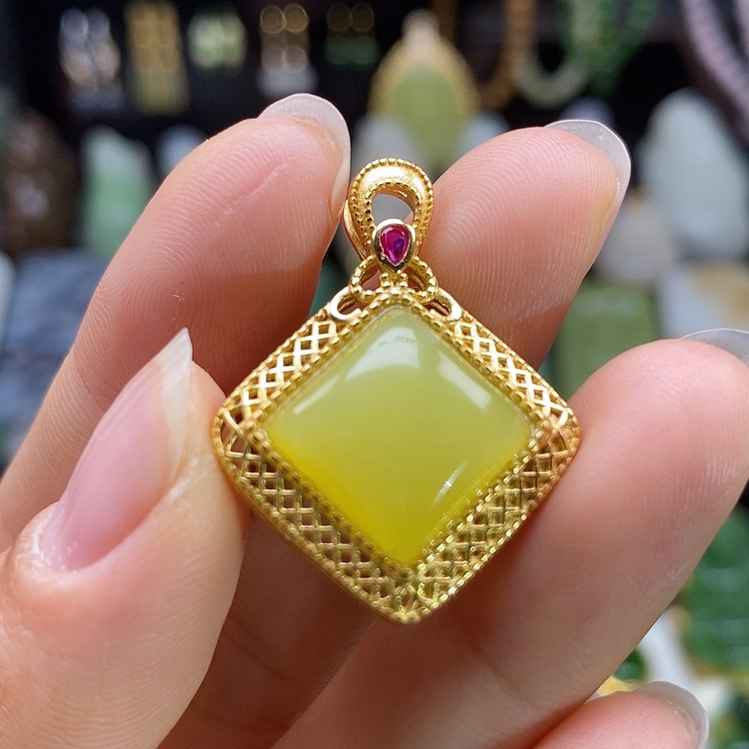 和田玉银S925镶嵌颈饰