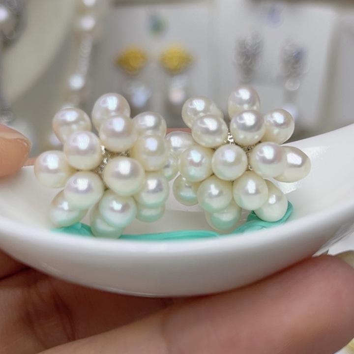 未镶嵌淡水珍珠耳饰