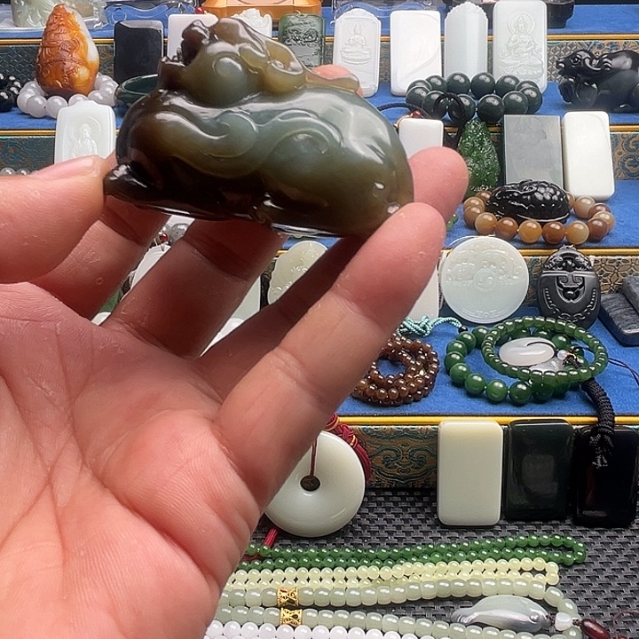 夏***明和田玉（糖玉）未镶嵌颈饰