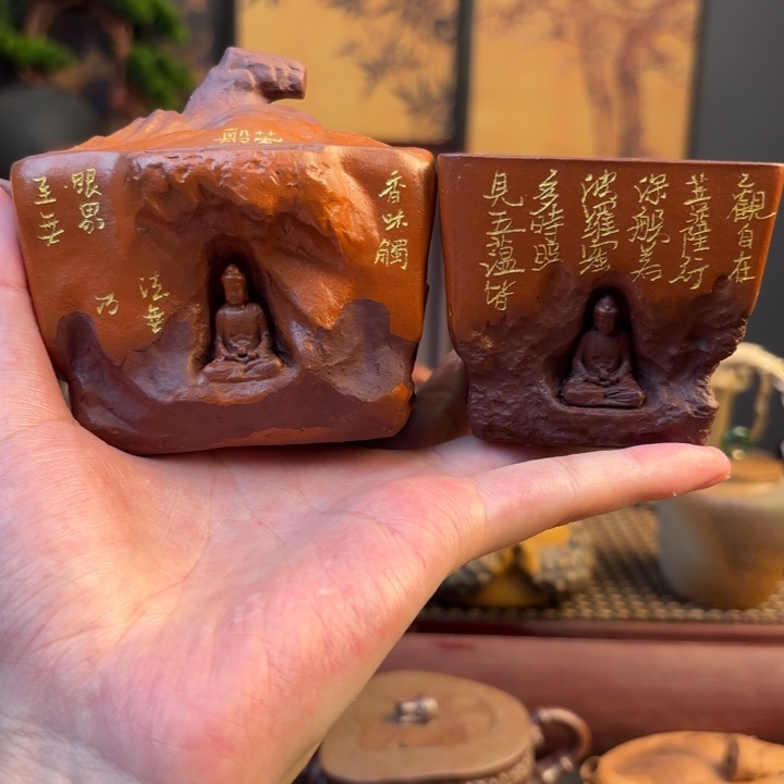 不想理她啊不喜欢不愿意