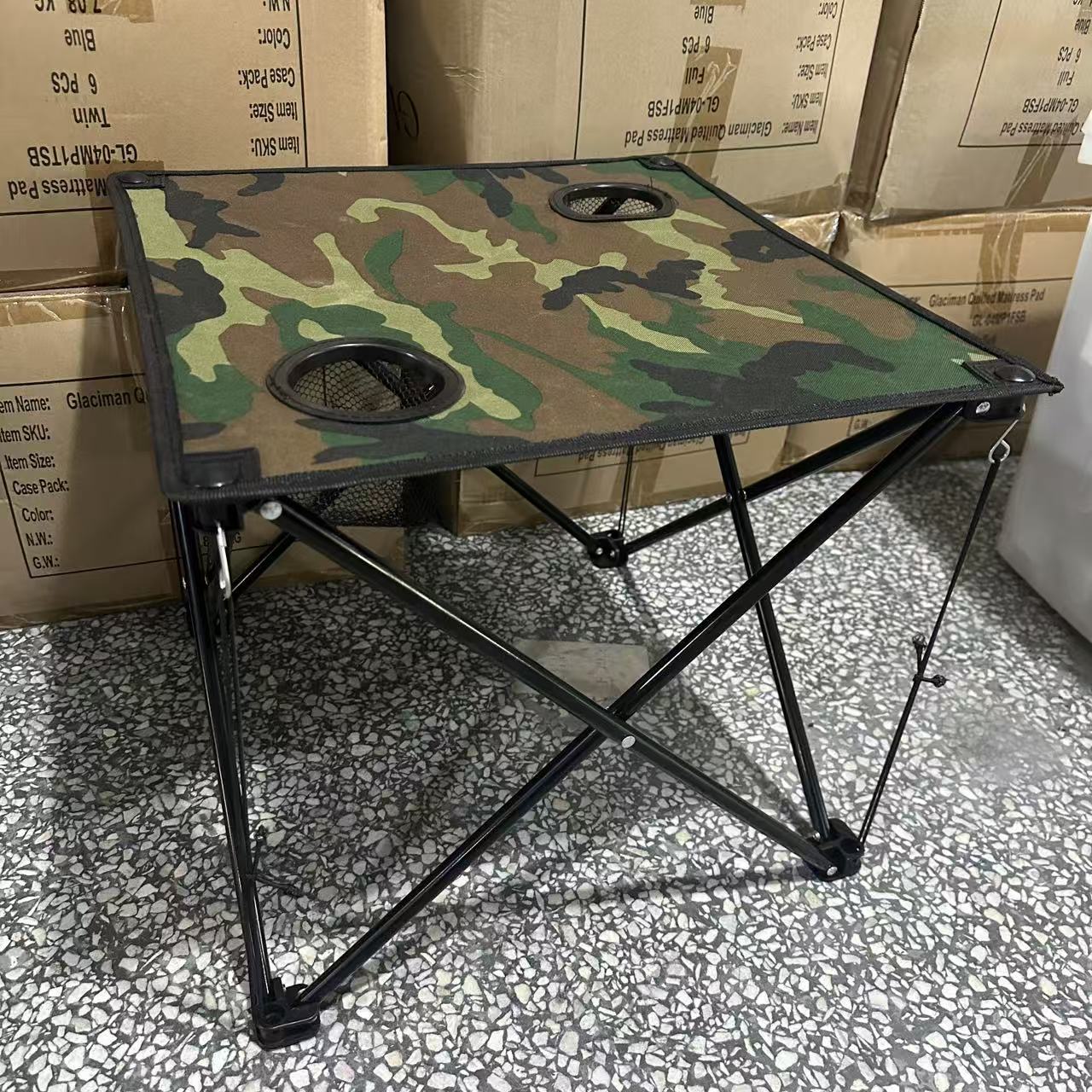 军绿色户外桌  41*45