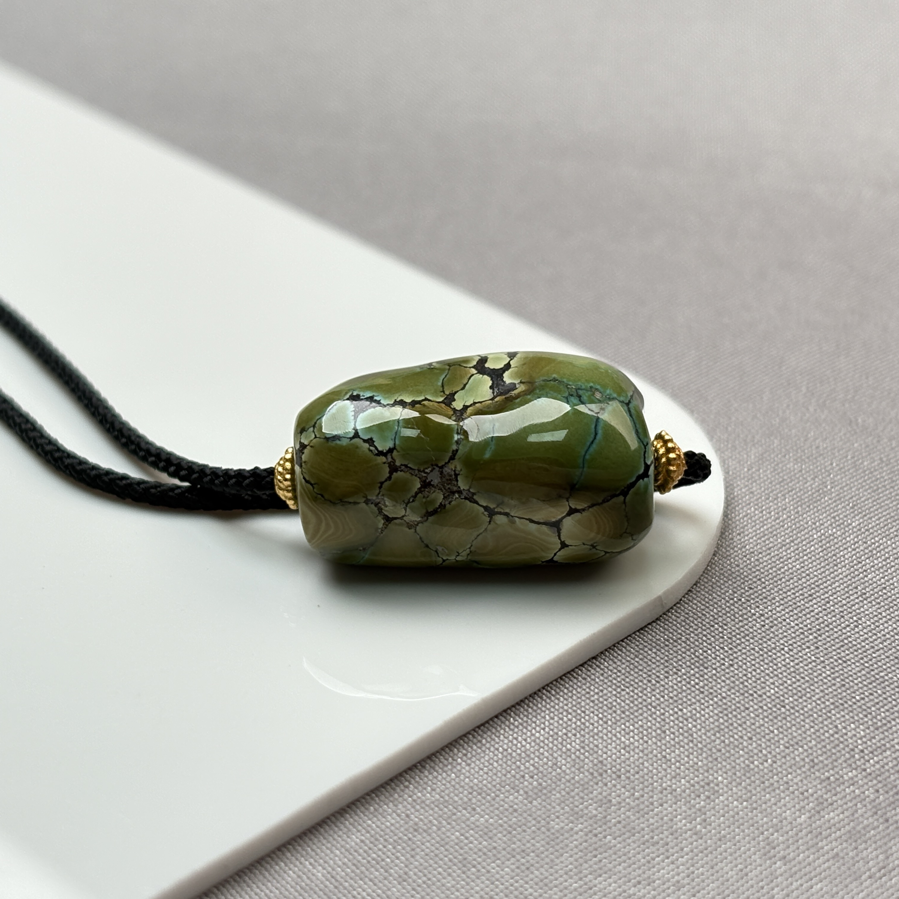 瓷高料润简约多彩特色锁骨珠 宽度14mm  厚度10.4mm 对孔20.6mm