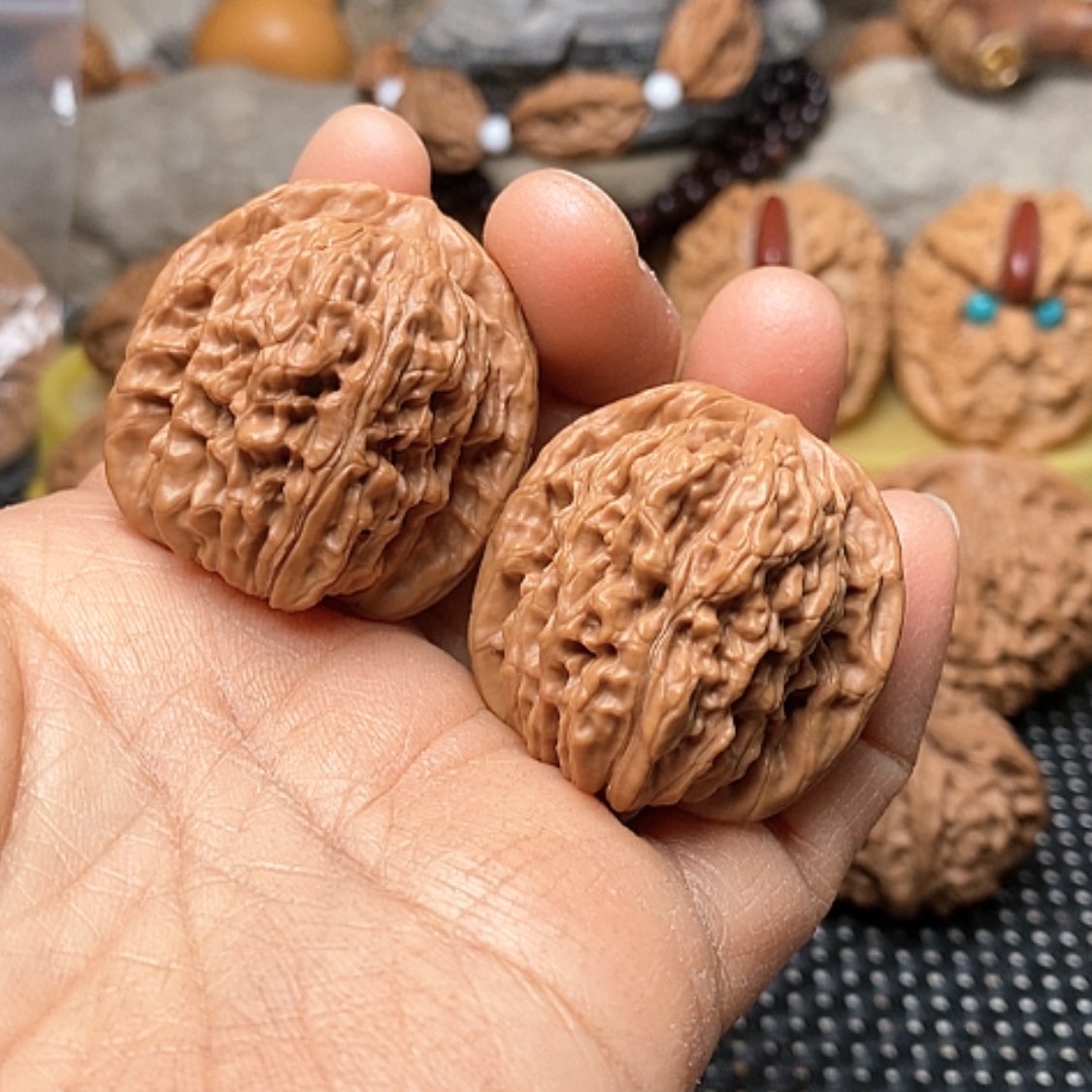 【闪购商品】文玩核桃把件四座楼