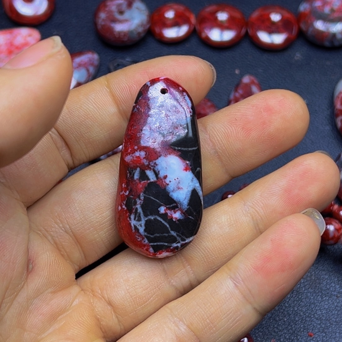 天然辰砂朱砂吊坠