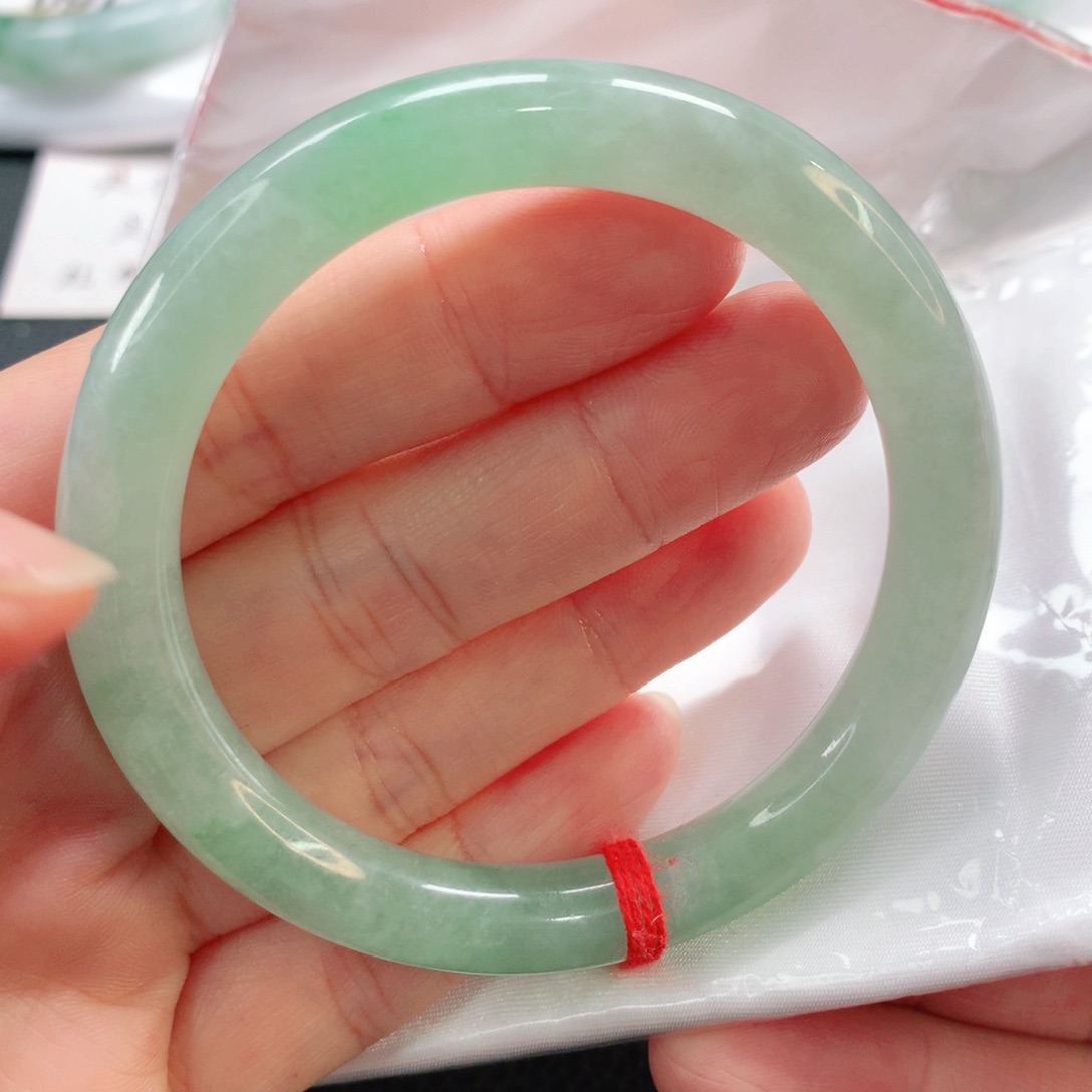 未镶嵌手镯翡翠57圆