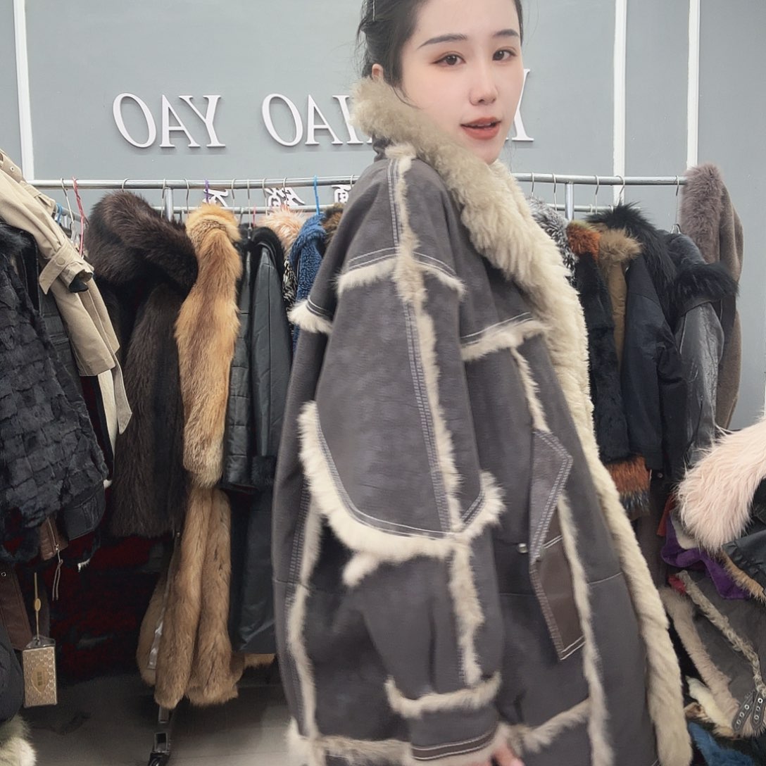 姚小妖家高端皮草