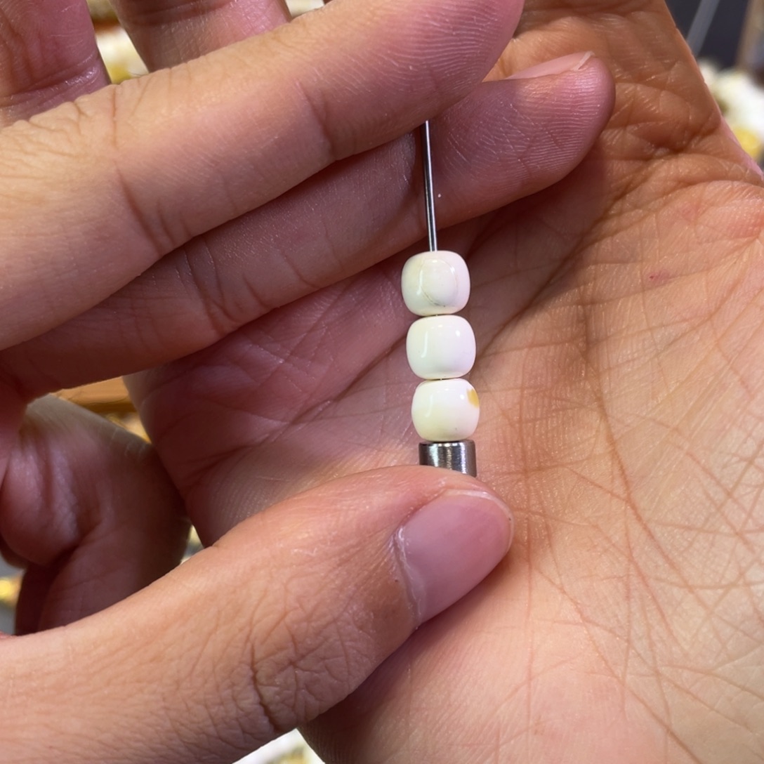 鱼***o琥珀未镶嵌裸石福利套装珠