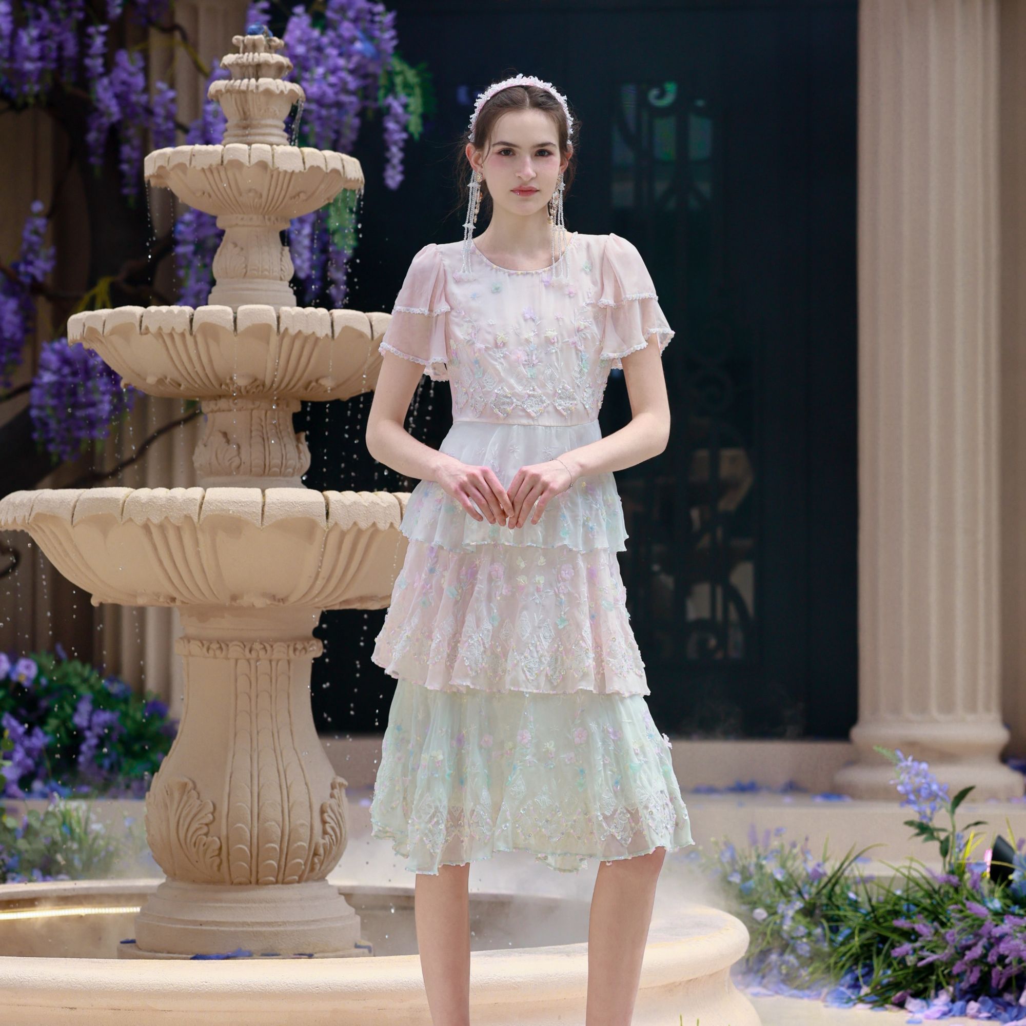 【宠粉专属】Marie Elie【暧羽初夏】秀款重工钉珠连衣裙EAF21M0580