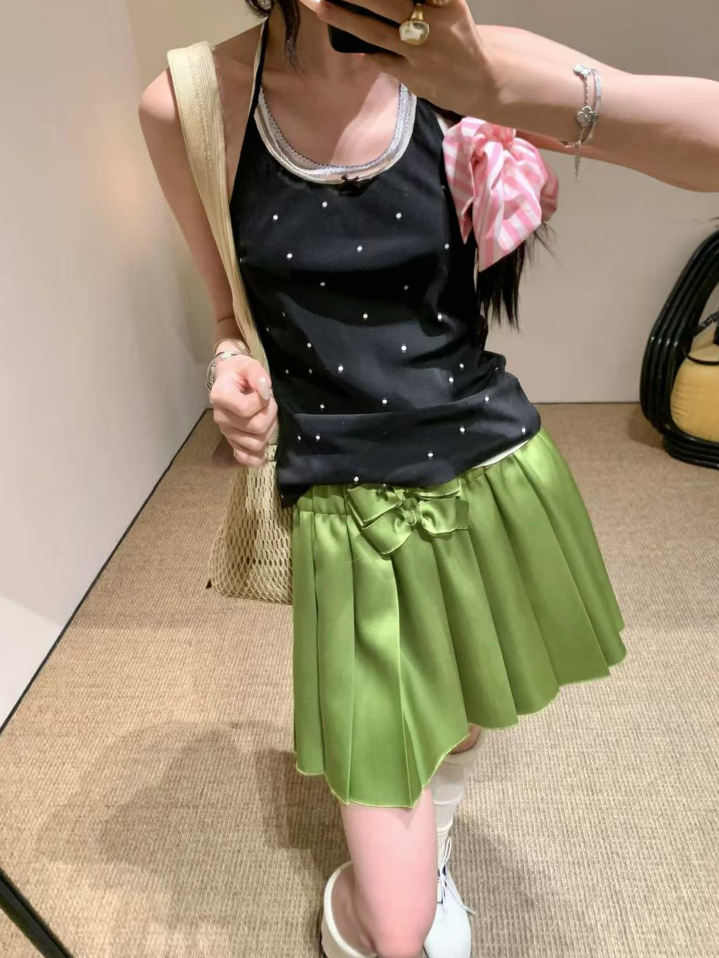 时尚薄荷曼波甜美立体蝴蝶结俏皮可爱绿色缎面a字百褶半身裙