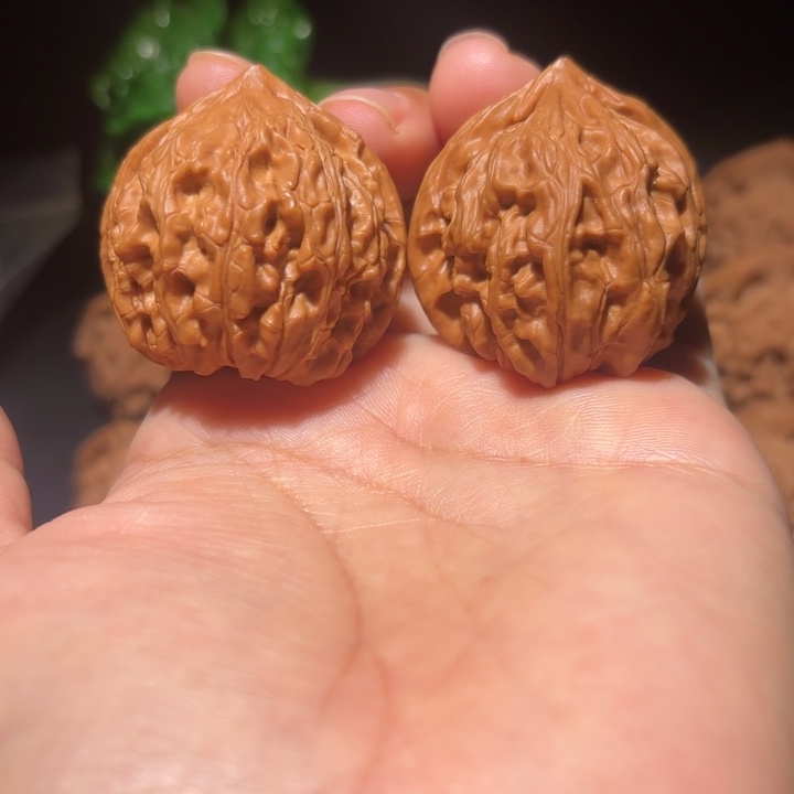 吊坠文玩核桃文玩核桃吊坠御龙粗筋37