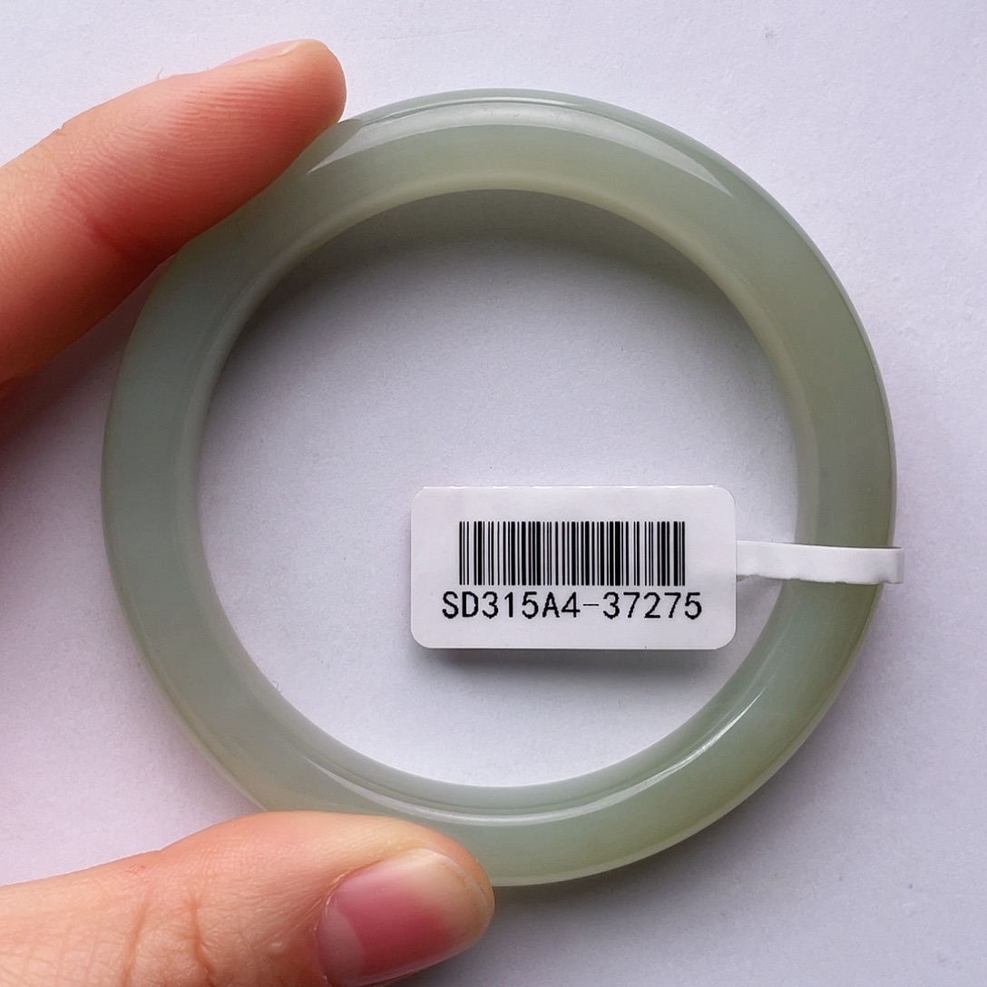 小***甘和田玉未镶嵌手镯55