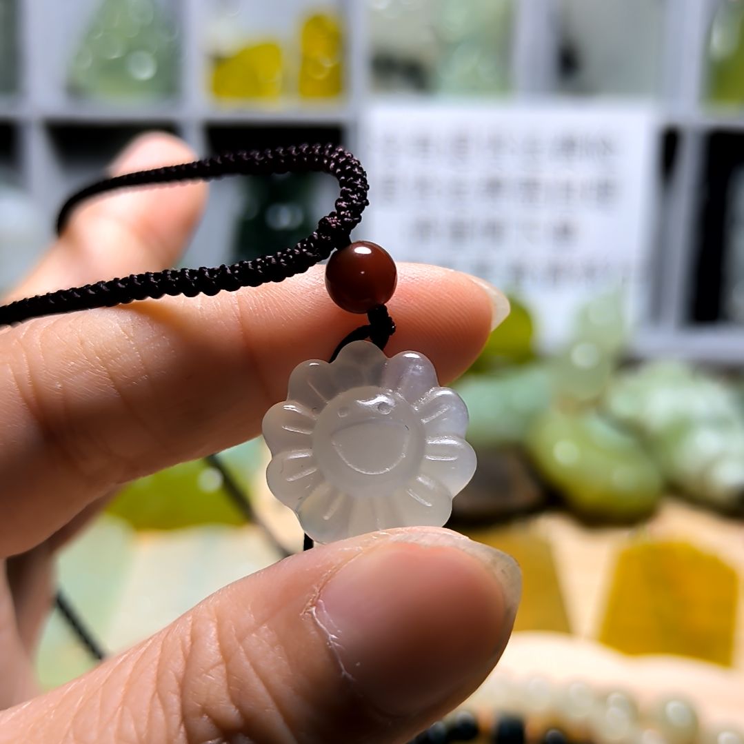 夏***场岫玉未镶嵌吊坠(不含链)