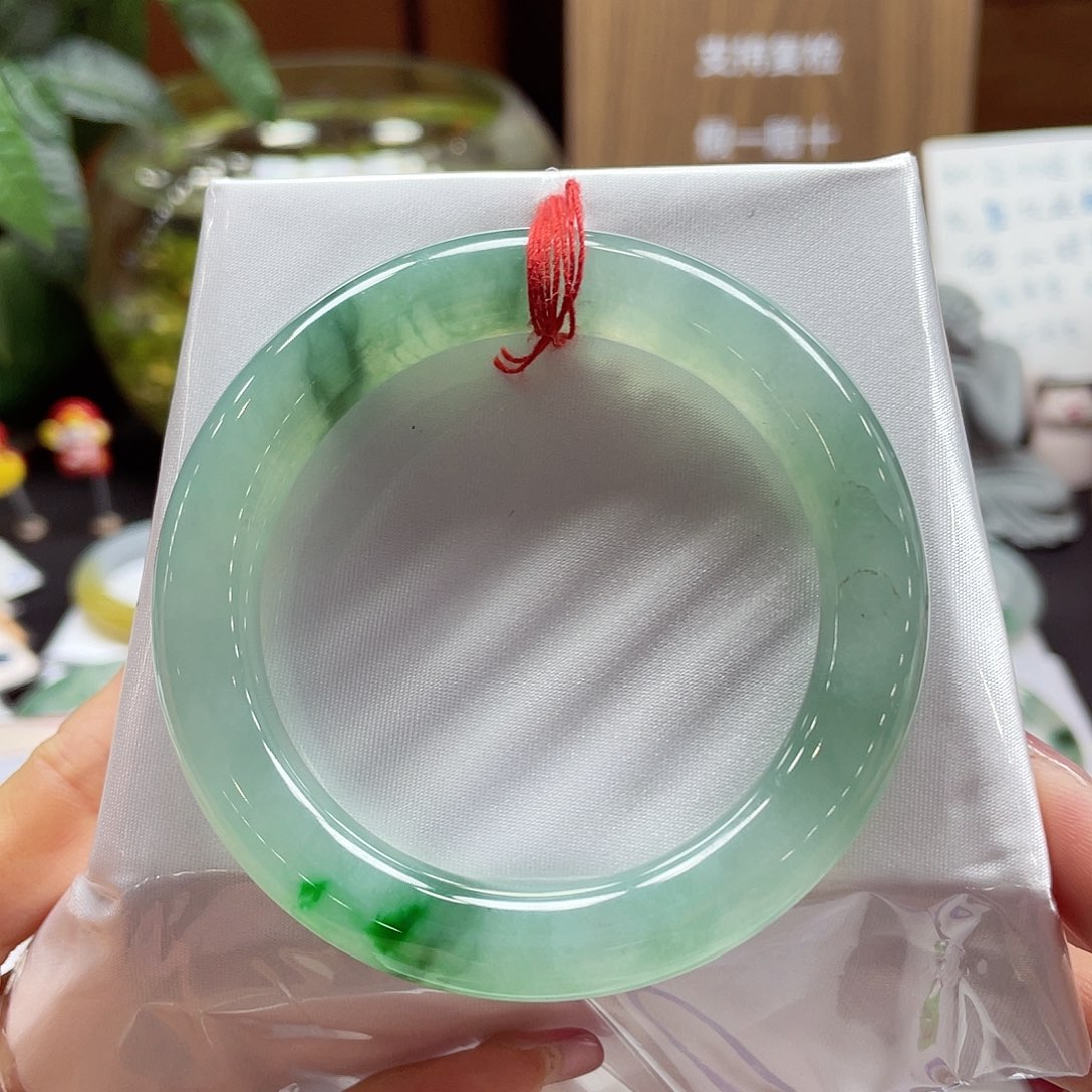 翡翠手镯未镶嵌111 号链接