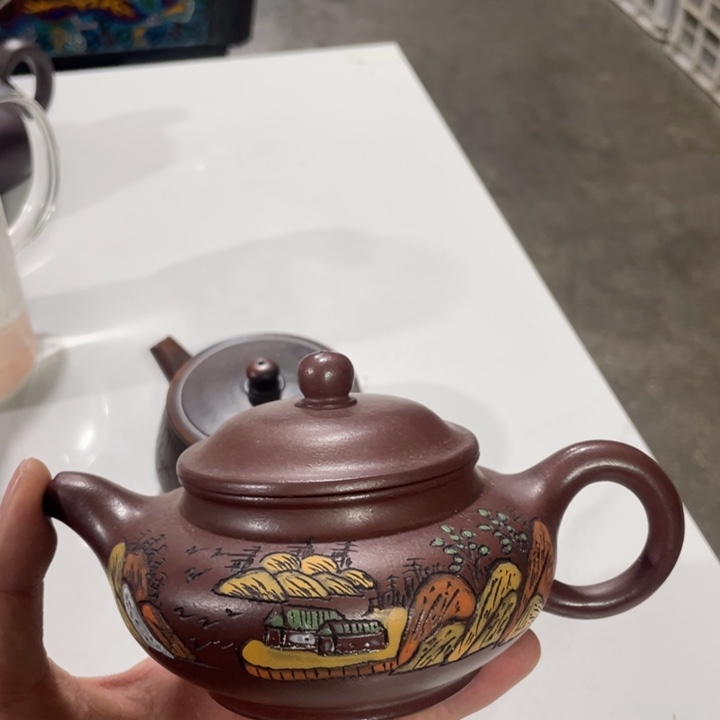 紫砂茶壶老厂紫砂壶一件。