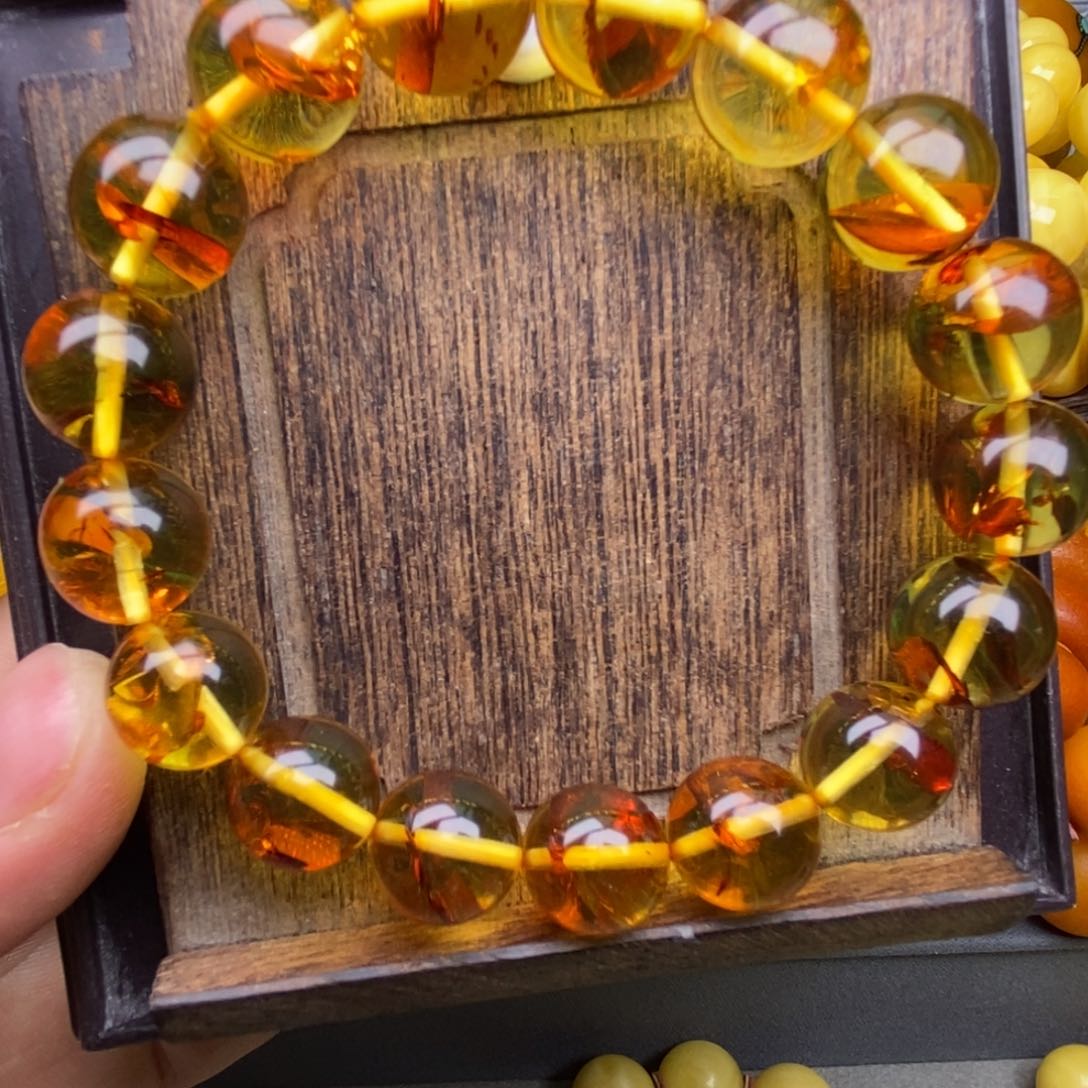 蜜蜡珠宝奇石未镶嵌