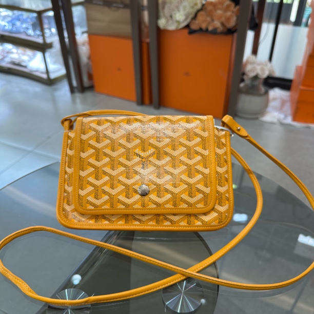 99新 Goyard 黄色Plumet信封包19年 US5102322