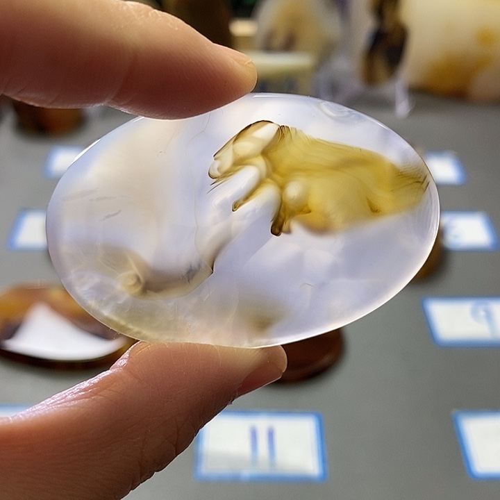 玛瑙/玉髓未镶嵌珠宝半成品150