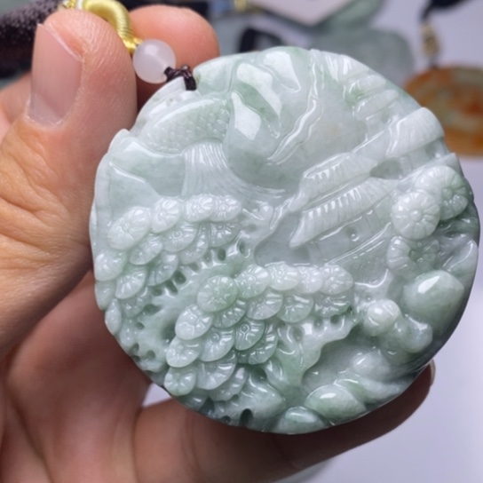 翡翠未镶嵌颈饰翡翠