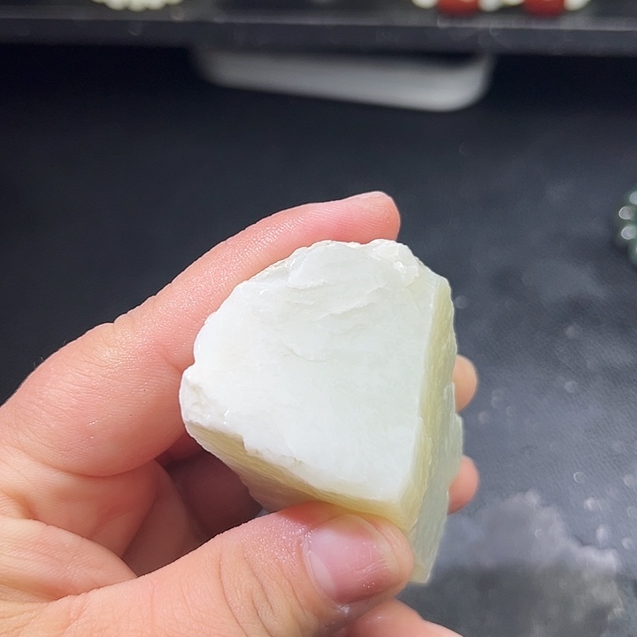 和田玉（糖玉）足银镶嵌车挂