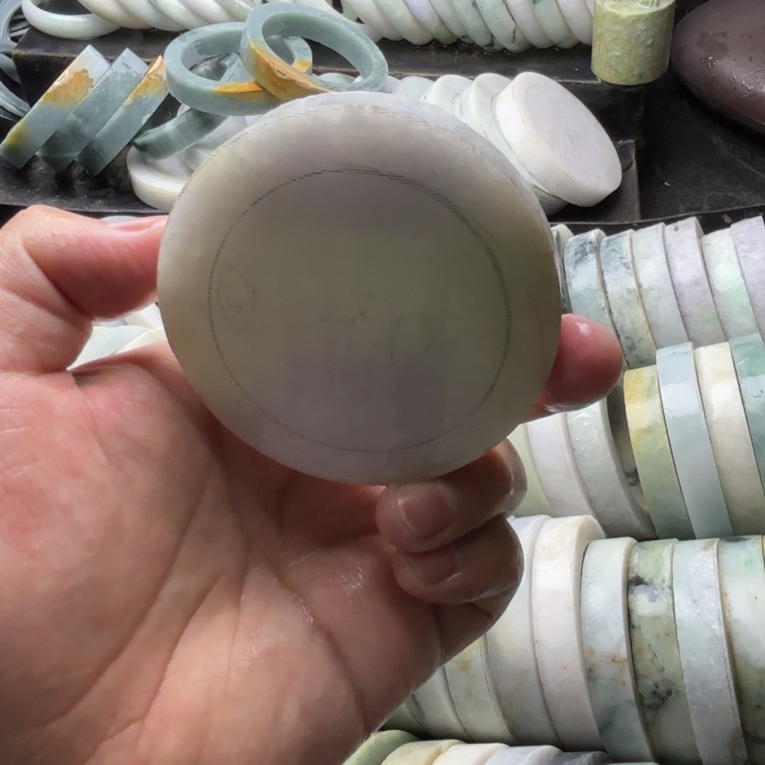 人***…定制翡翠未镶嵌翡翠手镯定制