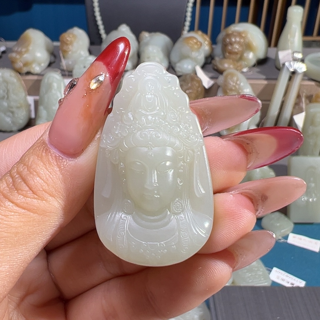 和田玉（糖玉）未镶嵌颈饰