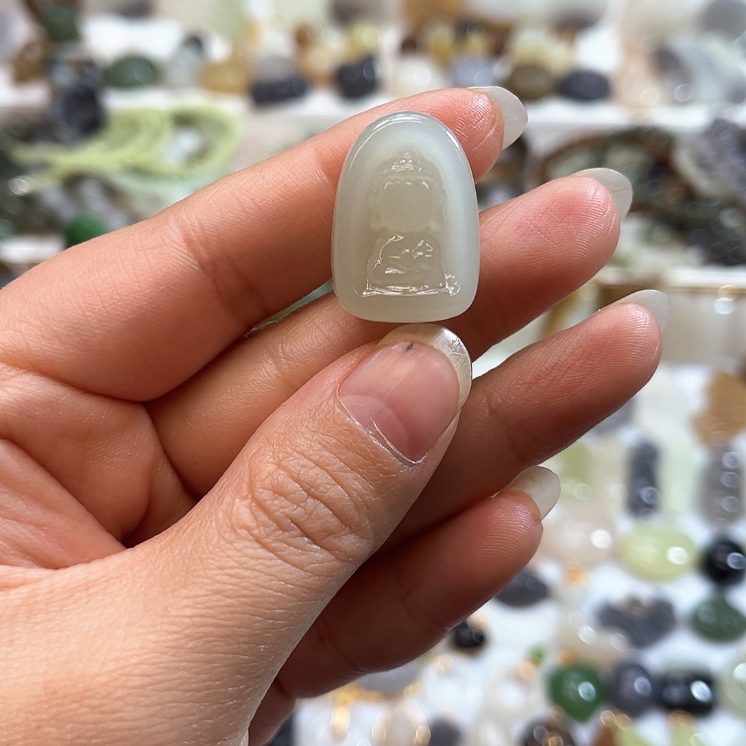 和田玉吊坠(赠链)未镶嵌