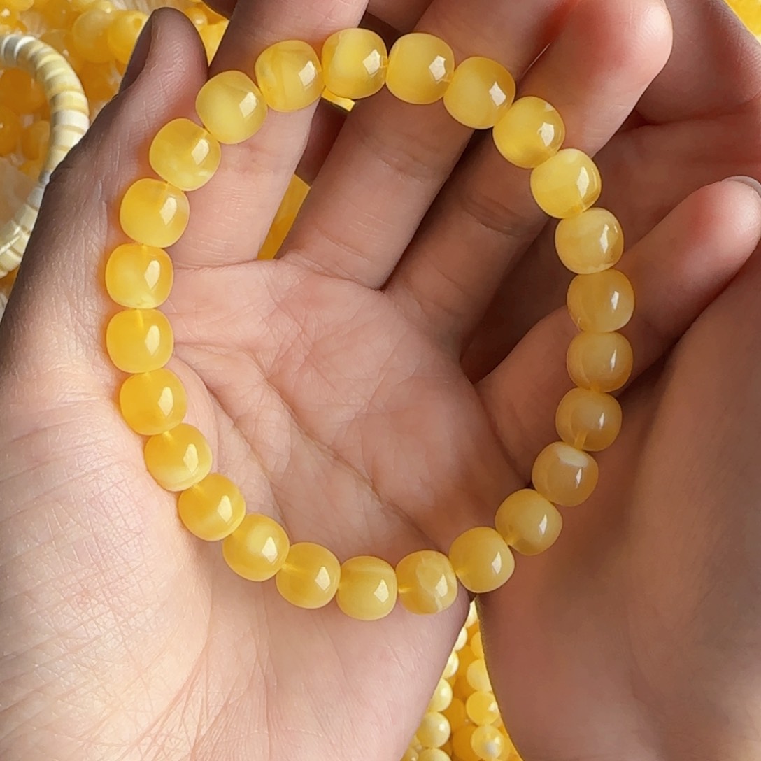 蜜蜡裸石未镶嵌蜜蜡