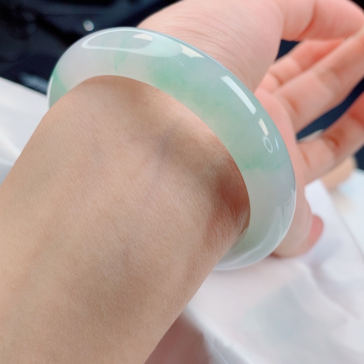 未镶嵌手镯翡翠54圈