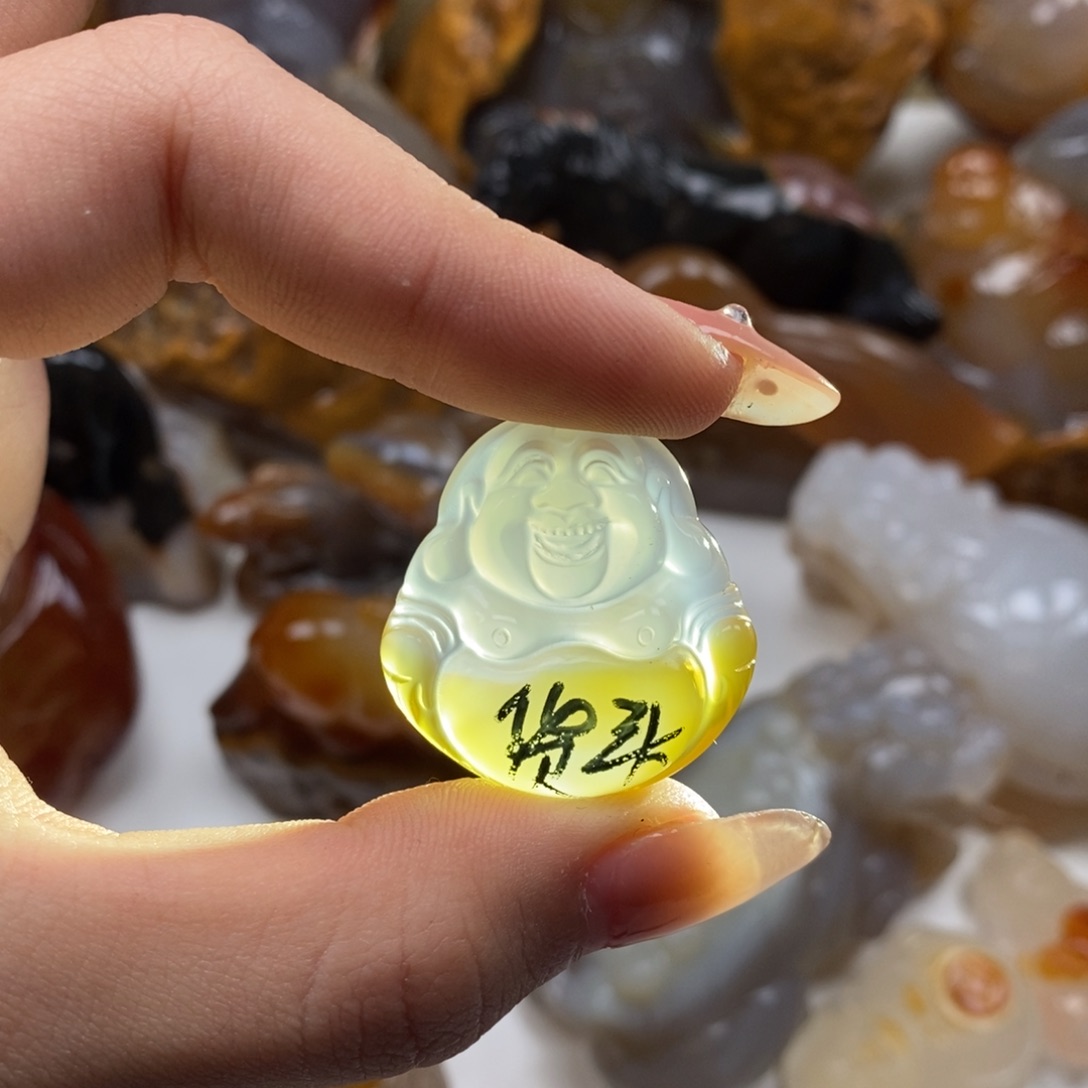 玛瑙/玉髓未镶嵌颈饰