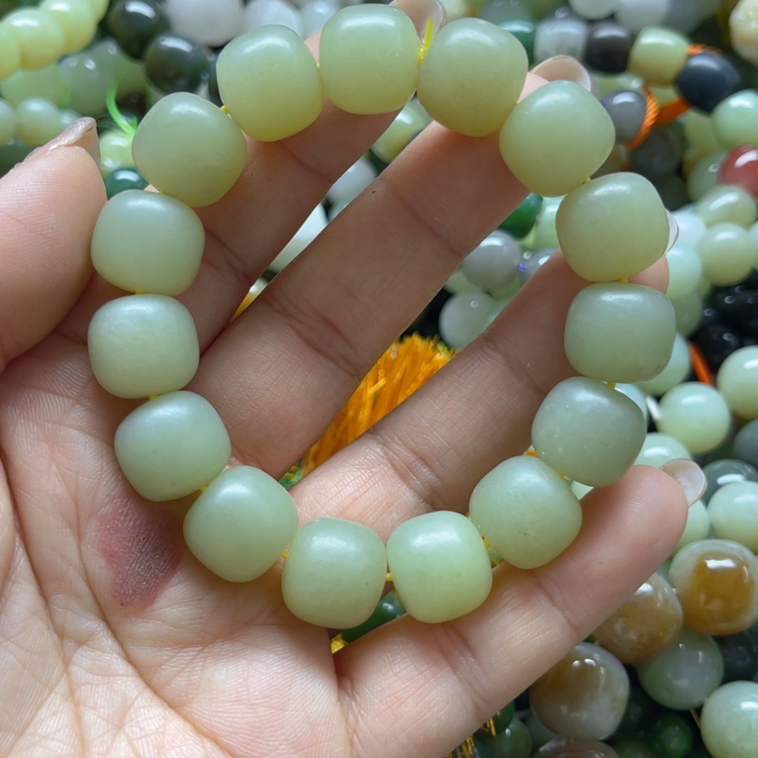 和田玉手链未镶嵌