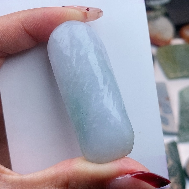 翡翠颈饰未镶嵌天然