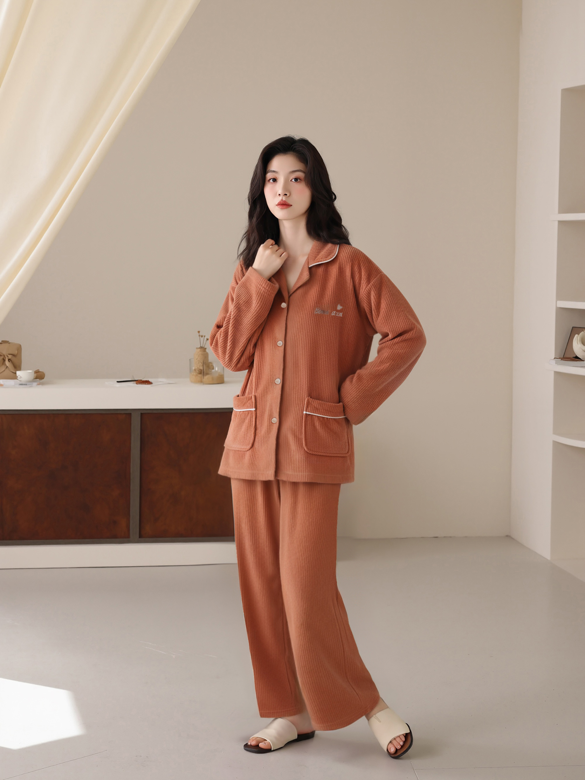 2025海岛绒实体店保暖冬季翻领睡衣家居服套装女士纯色秋冬季