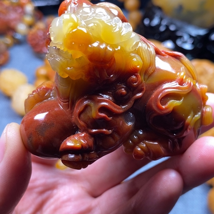 合金石英质玉（黄龙玉）颈饰