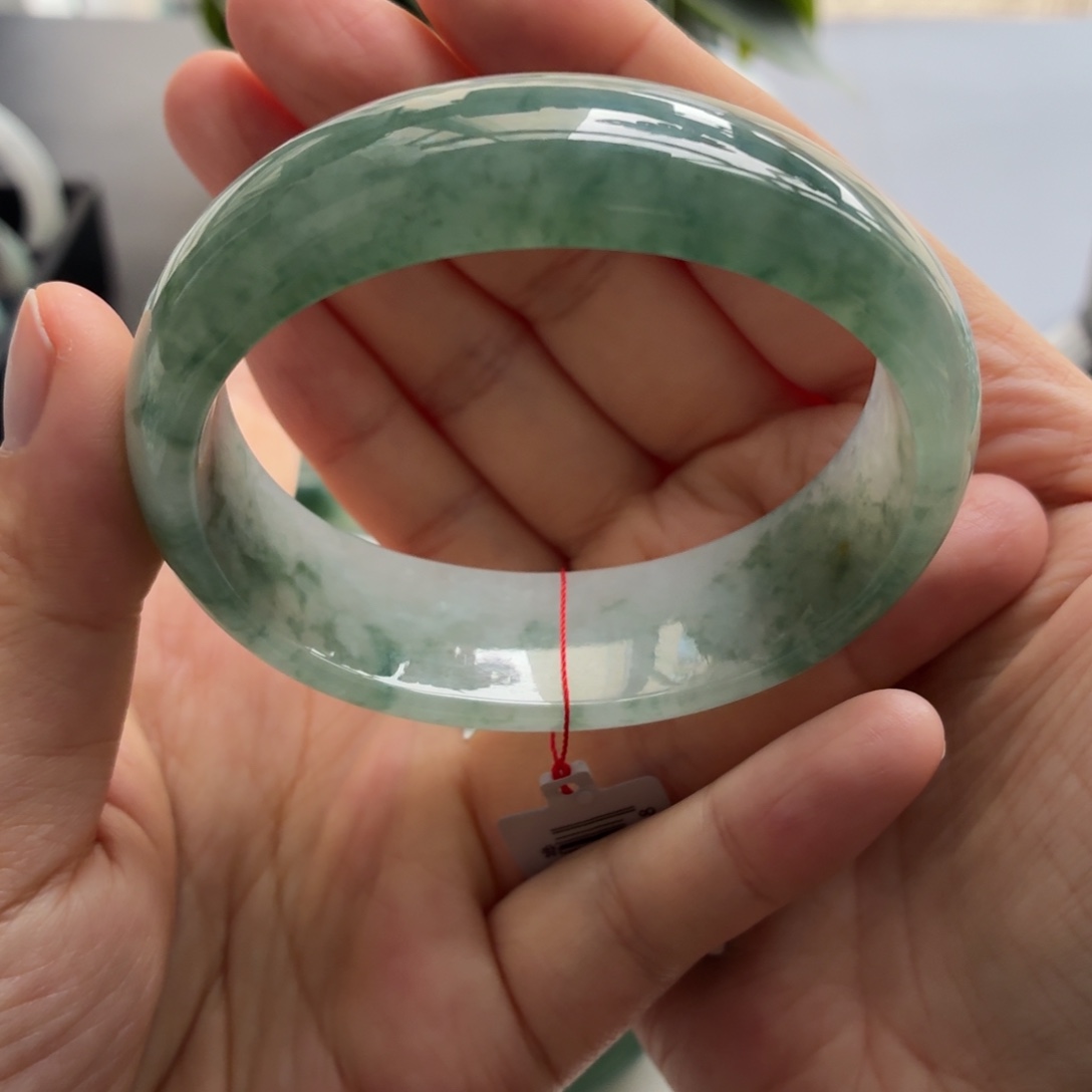 翡翠未镶嵌手镯天然