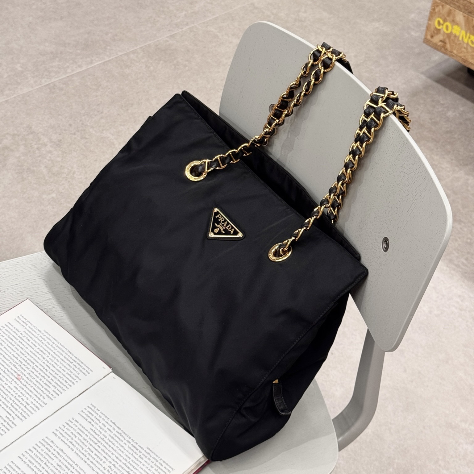 95新 Prada/普拉达 觅时/30黑金DNA链条降落伞/118714