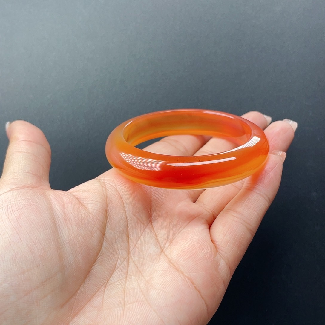 玛瑙/玉髓手镯未镶嵌