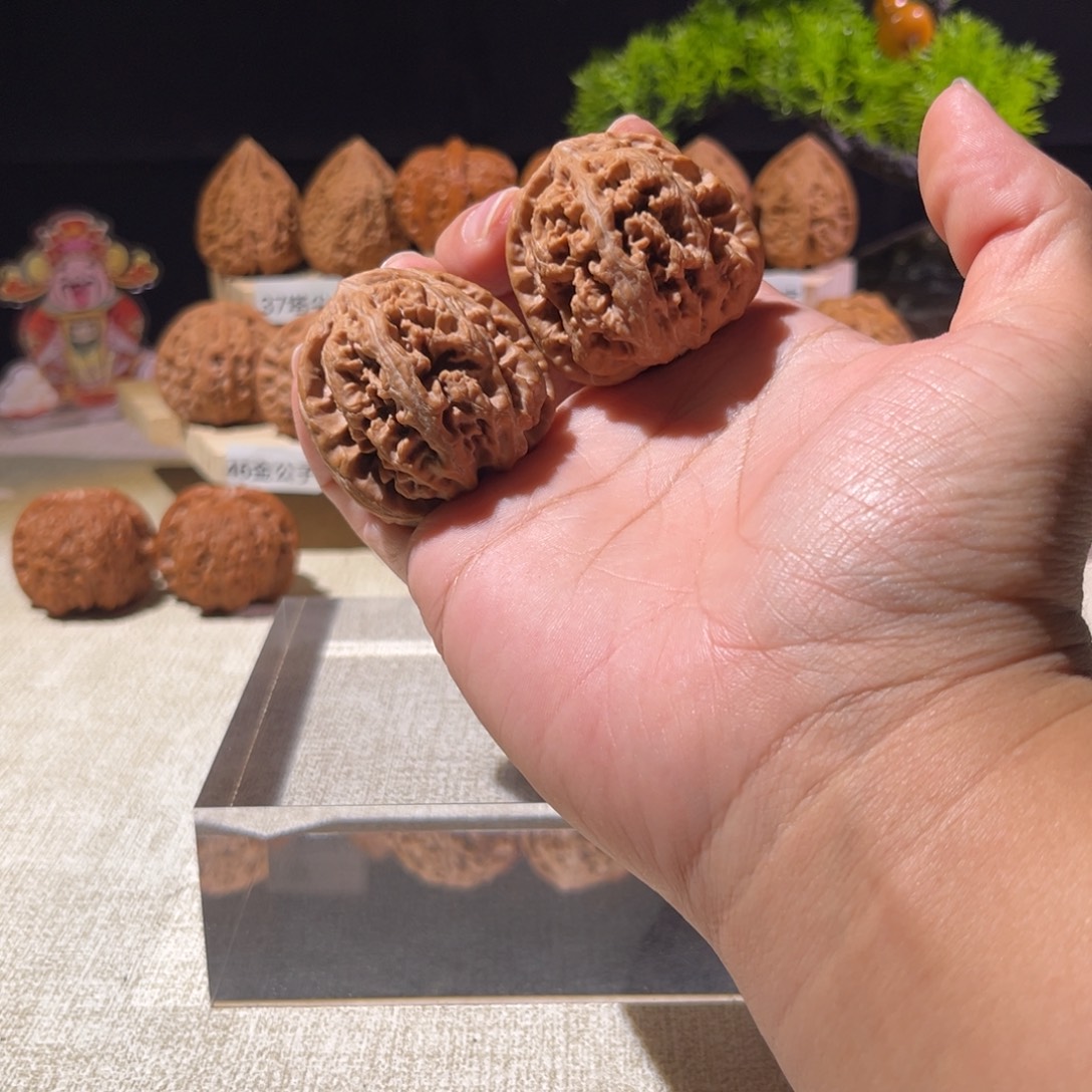 文玩核桃吊坠原装粗筋